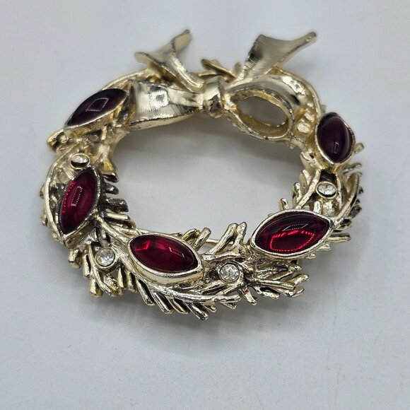 Vintage Tancer Gold-tone Wreath Brooch Pin With Ruby Red & Clear Stones MISSING1 - Picture 6 of 11